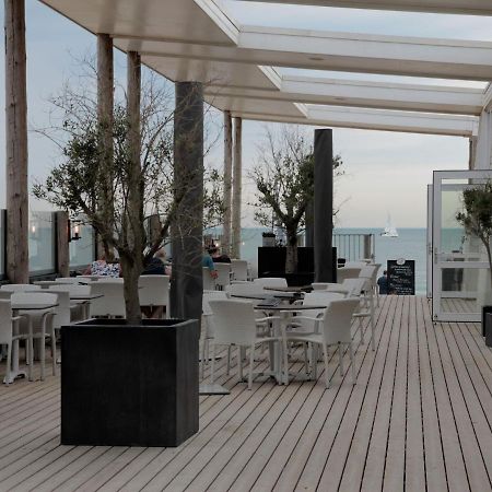 Beautiful And Spacious Villa With A Panoramic View Near The Beach Of Cadzand Luaran gambar