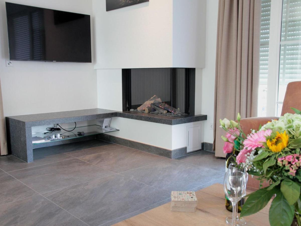 Beautiful And Spacious Villa With A Panoramic View Near The Beach Of Cadzand Luaran gambar