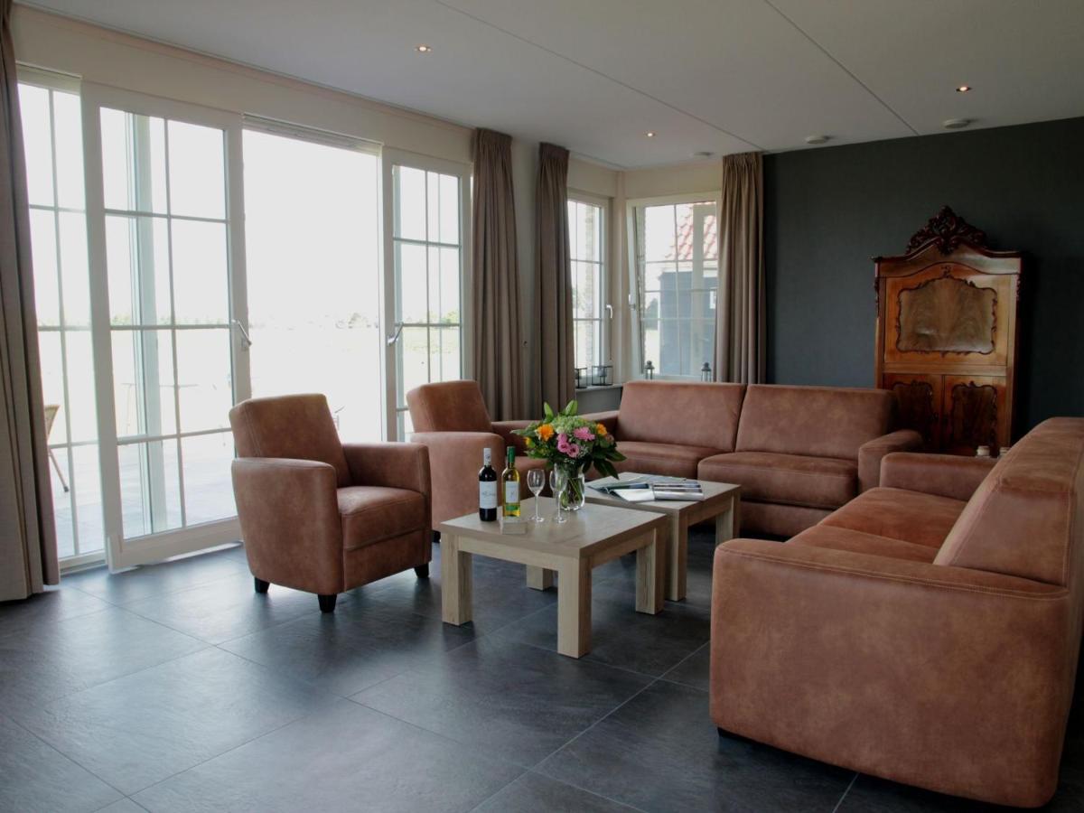 Beautiful And Spacious Villa With A Panoramic View Near The Beach Of Cadzand Luaran gambar