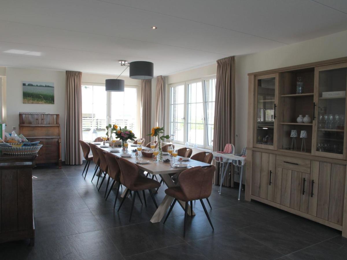 Beautiful And Spacious Villa With A Panoramic View Near The Beach Of Cadzand Luaran gambar